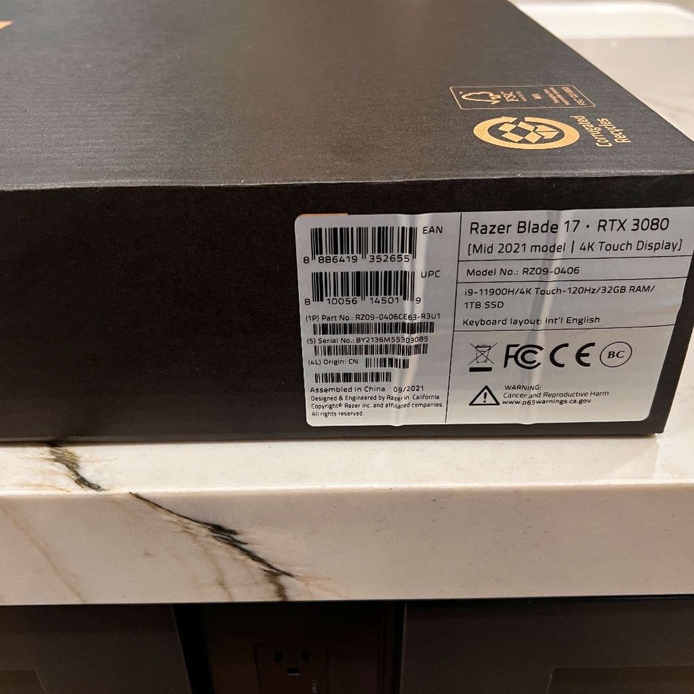 Razer Blade 17 RTX 3080 120Hz 4K Touch display